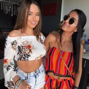 Meet your Posher, Sienna